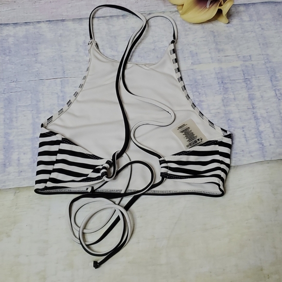 One Teaspoon Tank Style Striped Bikini Top - Picture 3 of 8